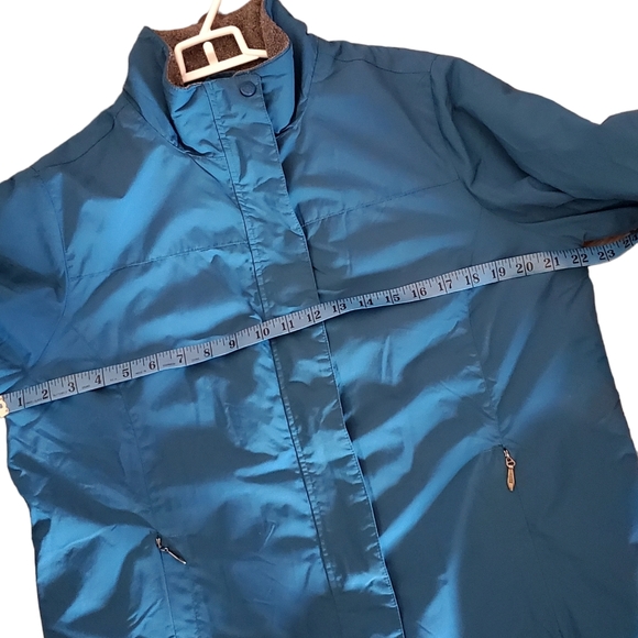 LL Bean Womens Jacket Large Insulated & Waterproof  Blue - Picture 7 of 16